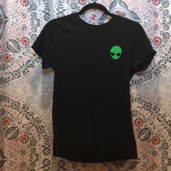 Black Alien Short Sleeve Shirt | Poshmark
